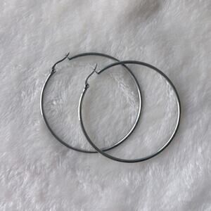 Stainless steel silver hoop earrings